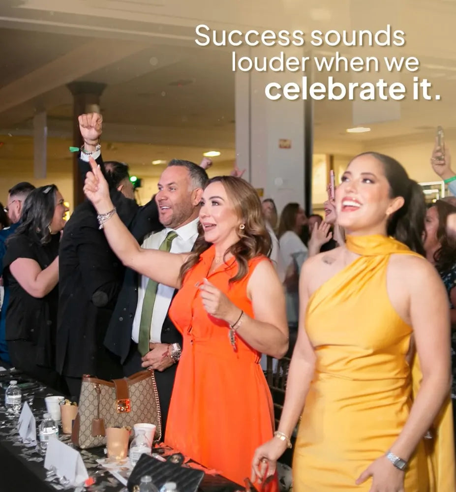 Afiliados celebrando en un evento de Vital Health